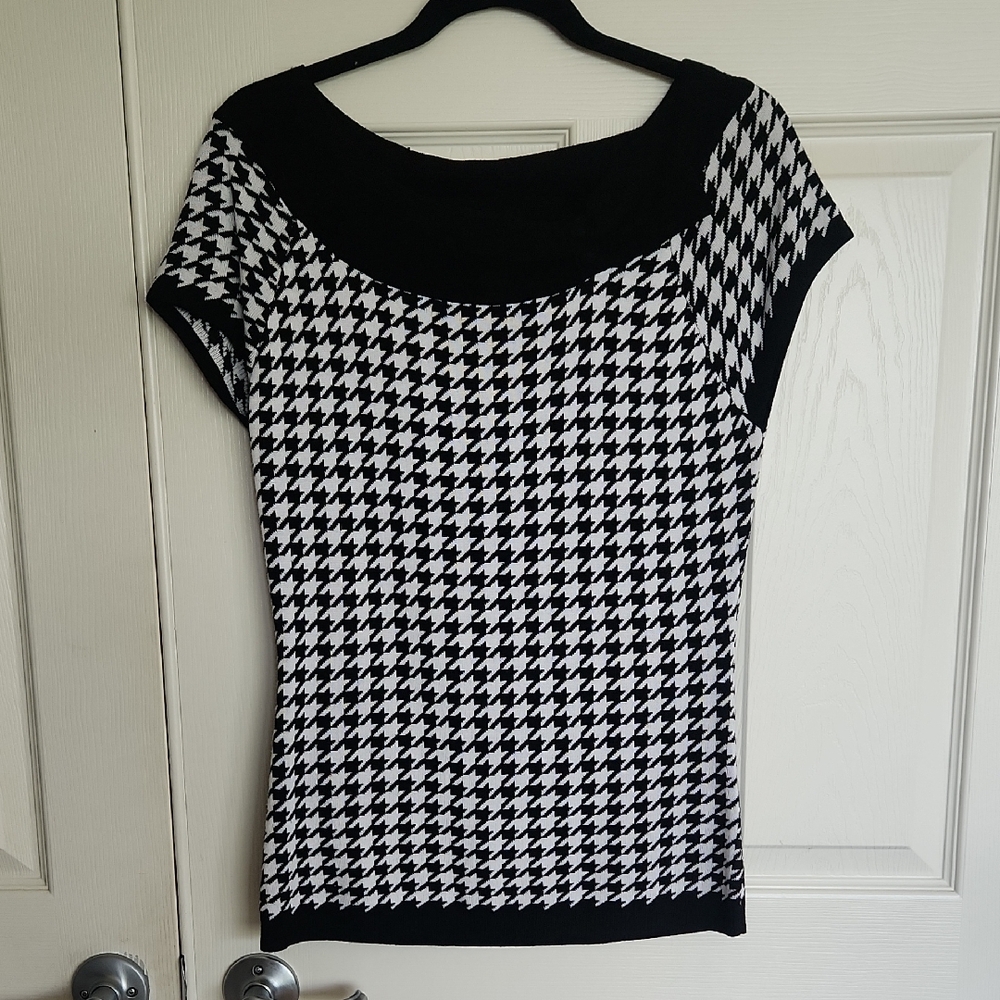 Ricki's Stylish Black and White Off-Shoulder Sweater